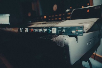 AMS NEVE 1073 SPX 應用案例:學校聲音制作專業的必備產品